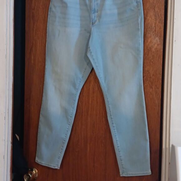 High Rise Skinny Super Stretch 16 Short Women's Jean's NWT - Picture 7 of 9